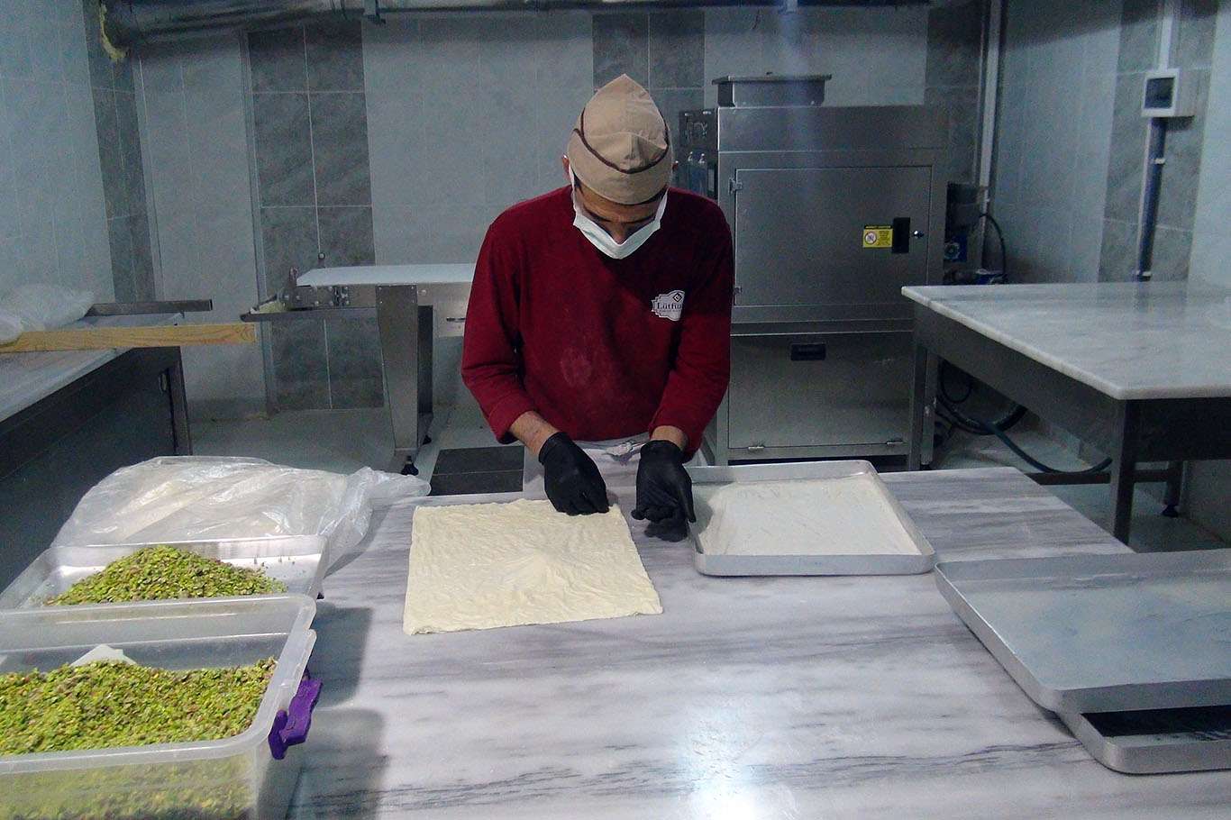 Yaz mevsiminin vazgeçilmez tatlısı: soğuk baklava Yaz mevsiminin vazgeçilmez tatlısı: soğuk baklava